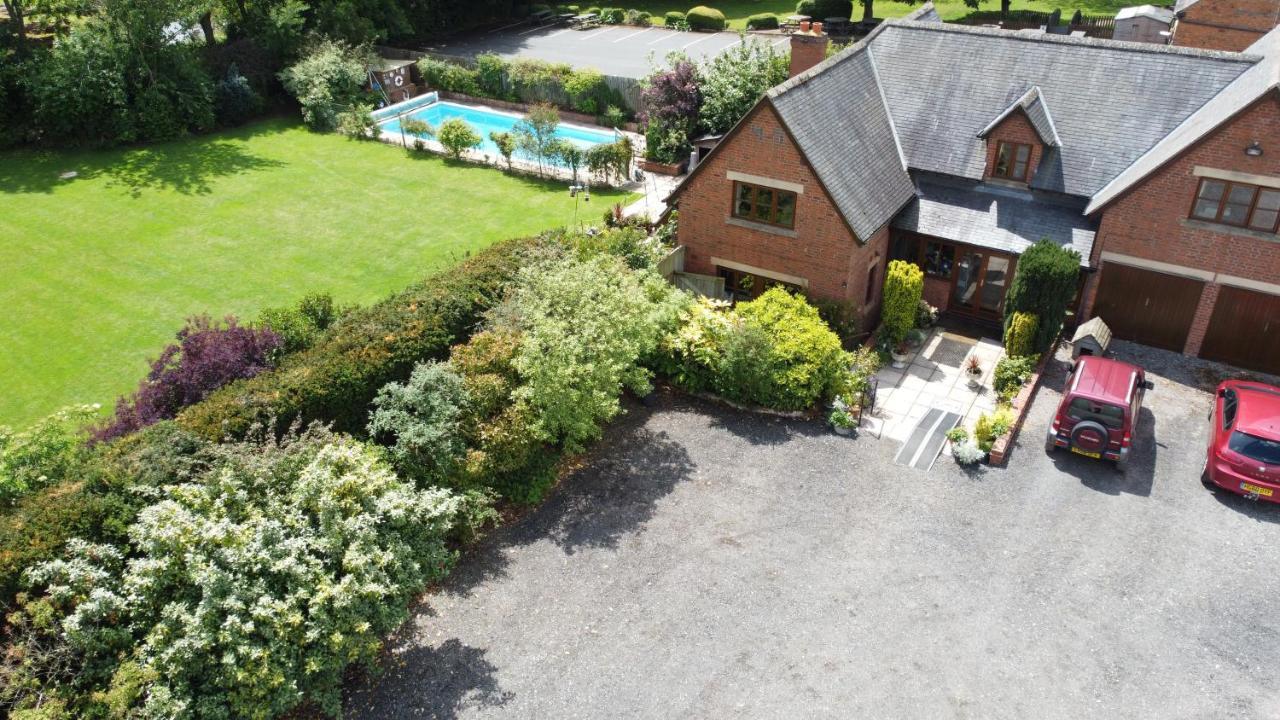Castle Farmhouse Bed And Breakfast Glenfield Εξωτερικό φωτογραφία